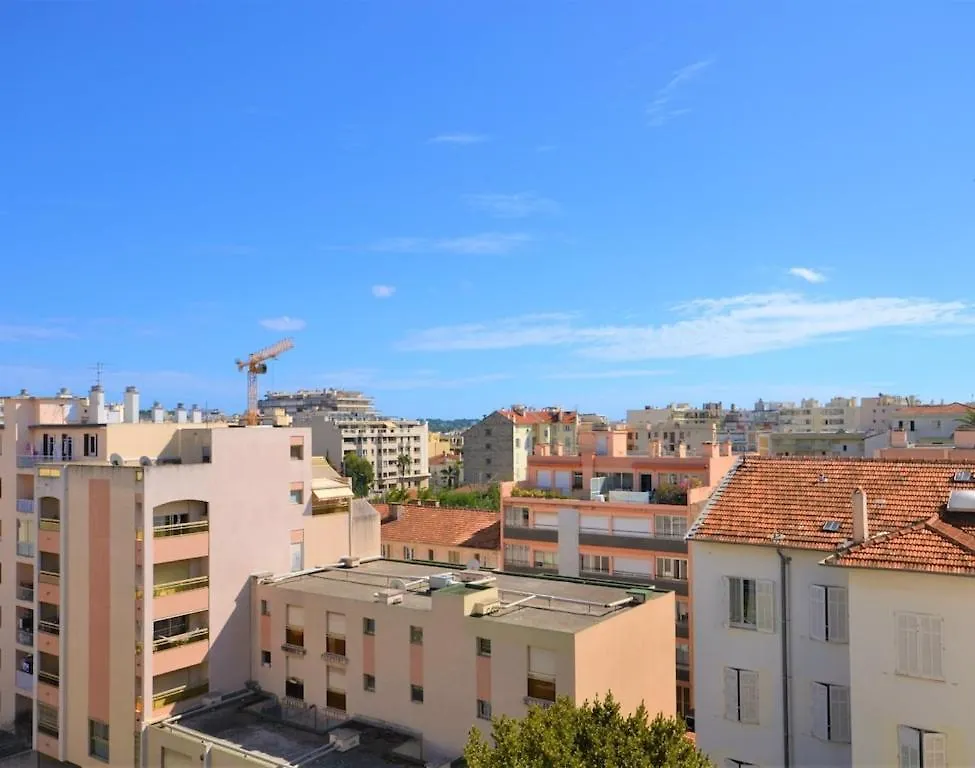 Bel Appartement Calme Et Tres Lumineux contacts